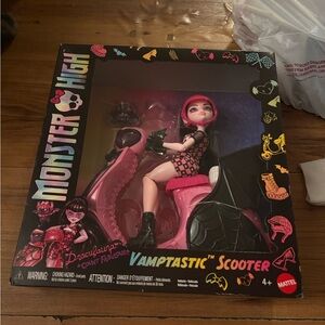 Monster high vamptastic scooter brand new in box